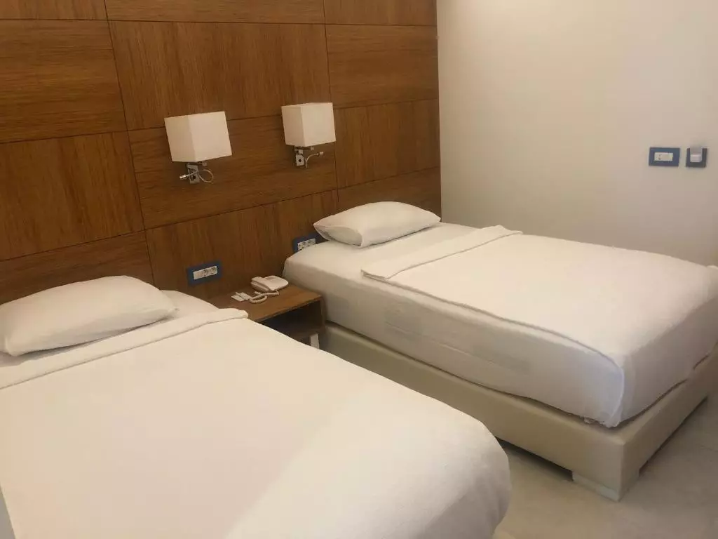 اتاق 2 هتل اینفینیتی بای یلکن